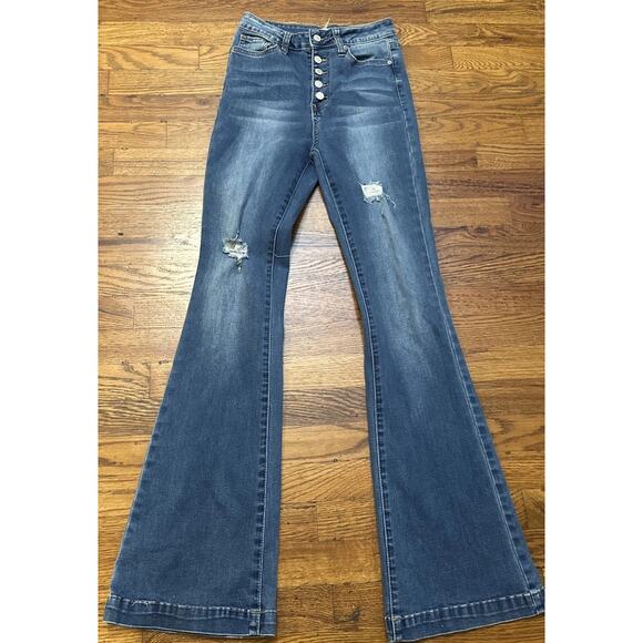 YMI bell Bottom Button Fly High Waisted Women’s Jeans Size 3/26 Distressed - Picture 2 of 16